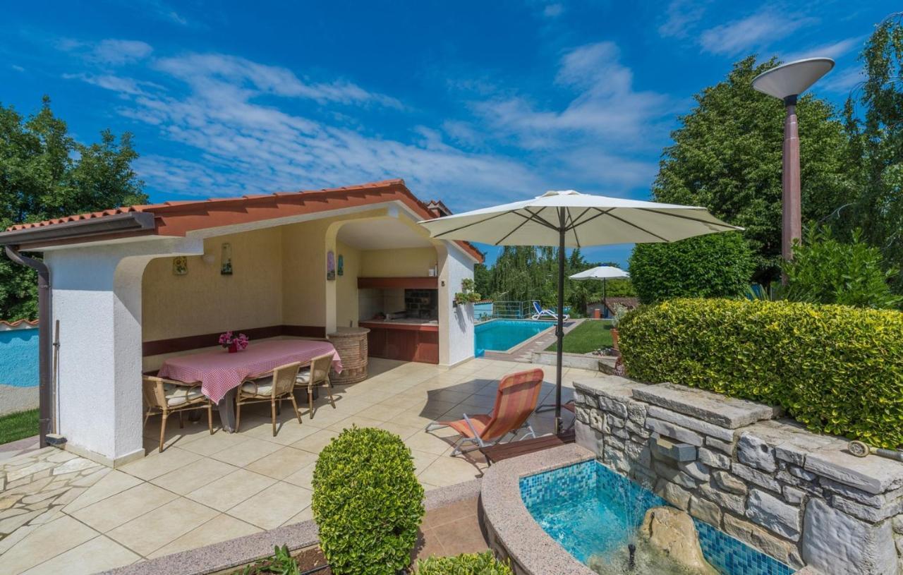 Villa Anita With Common Pool Vrvari Esterno foto
