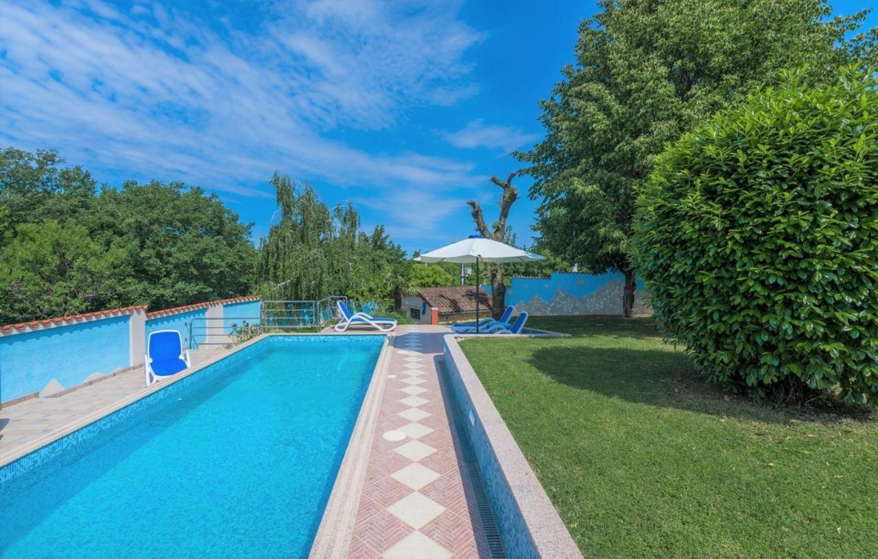 Villa Anita With Common Pool Vrvari Esterno foto